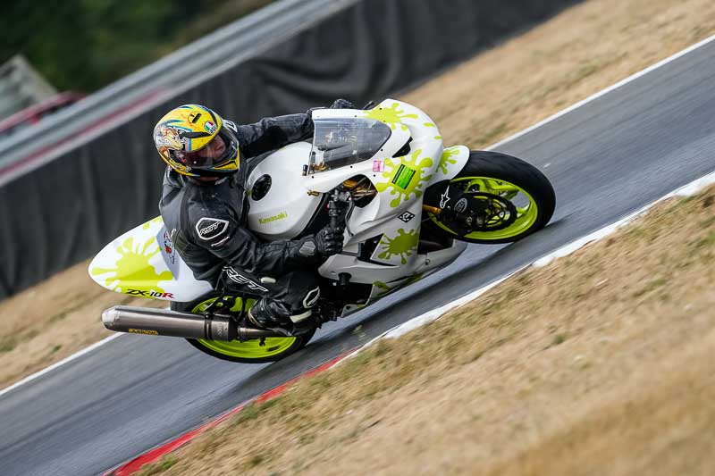 enduro digital images;event digital images;eventdigitalimages;no limits trackdays;peter wileman photography;racing digital images;snetterton;snetterton no limits trackday;snetterton photographs;snetterton trackday photographs;trackday digital images;trackday photos